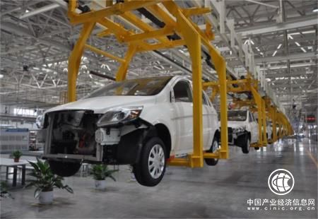 上半年僅增3.8％ 今年車(chē)市微增長(zhǎng)成定局