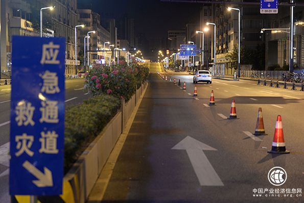 九寨溝地震｜四川省人民醫(yī)院已備好病員床位，準(zhǔn)備好心理干預(yù)