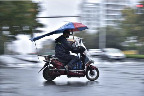 外賣小哥為何瘋狂搶時間？送餐超時半小時這單白干