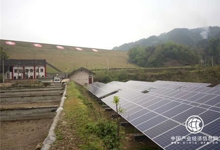 首批光伏扶貧項(xiàng)目啟動 村級電站成主流