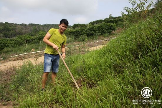 IT工程師跨界創(chuàng)業(yè)當(dāng)農(nóng)民，從零開始考取農(nóng)業(yè)博士