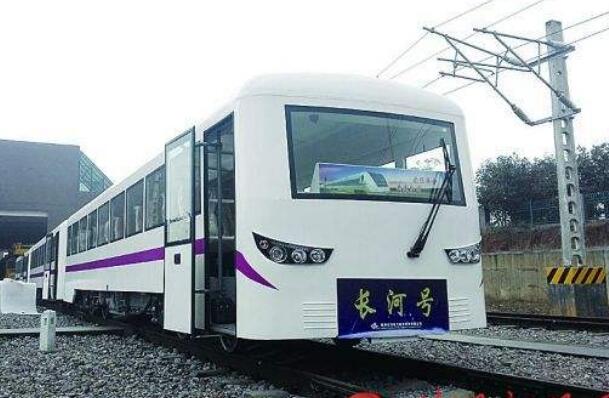 “長河號”特種載人有軌電車下線