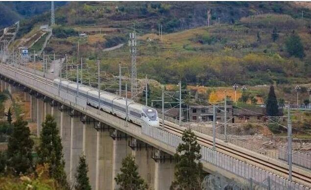 鐵路新規(guī)明確列車有權(quán)拒絕“買短乘長”旅客繼續(xù)乘車：防止嚴重超員