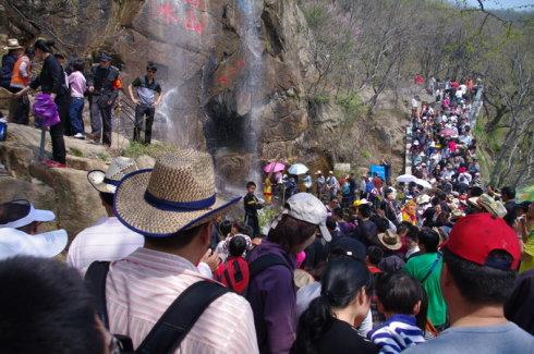 文旅部：截至4日，五一假期全國接待游客已超1億