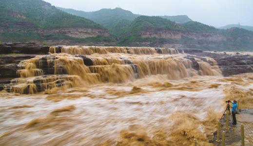 黃河出現(xiàn)今年第1號(hào)洪水 黃河上游水旱災(zāi)害防御Ⅳ級(jí)應(yīng)急響應(yīng)啟動(dòng)