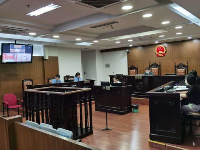 全國首例“微信解封”入罪案一審宣判