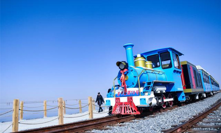 青藏鐵路串起高原旅游“珍珠鏈”