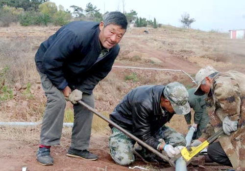 當(dāng)代“新愚公”劉吉傳投資10萬元實施山林灌溉消防工程