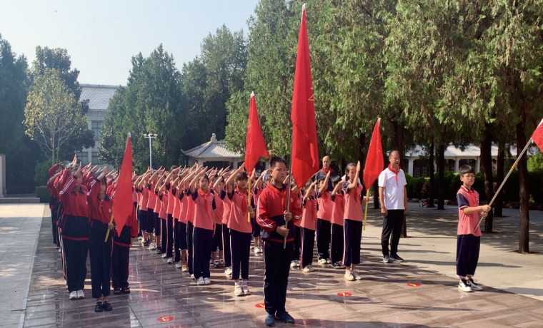 尚巖鎮(zhèn)中心小學(xué)開(kāi)展“烈士紀(jì)念日”活動(dòng)