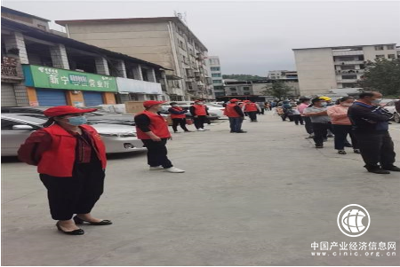  湖南邵陽新寧煙草：沖鋒在前的楊大姐