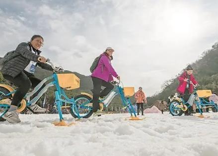 最熱冰雪季已來(lái)“滑雪+運(yùn)動(dòng)”成流行生活方式