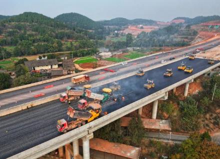 四川全力推動公路水路建設(shè)復(fù)工復(fù)產(chǎn)