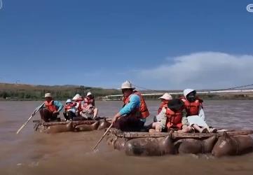 沙漠旅游、低空旅游迅速升溫 “新、奇、特”體驗(yàn)讓游客直呼過癮