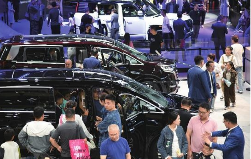 政策推進車市走旺 “軟硬兩手”成競爭關鍵